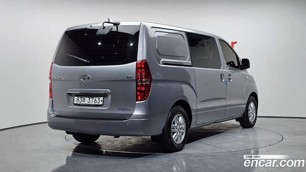 Hyundai Starex — фото 2