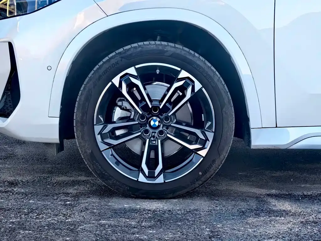 BMW X1 — фото 4