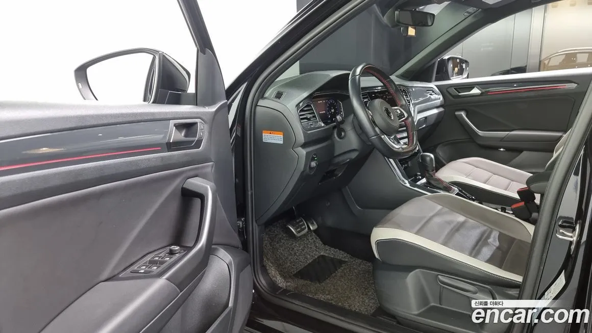 Volkswagen T-Roc 2021 из KR, фото 10