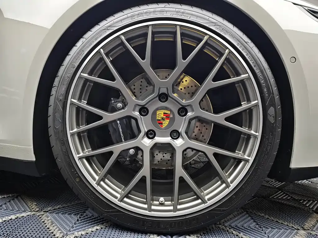 Porsche 911 2025 из CN, фото 10