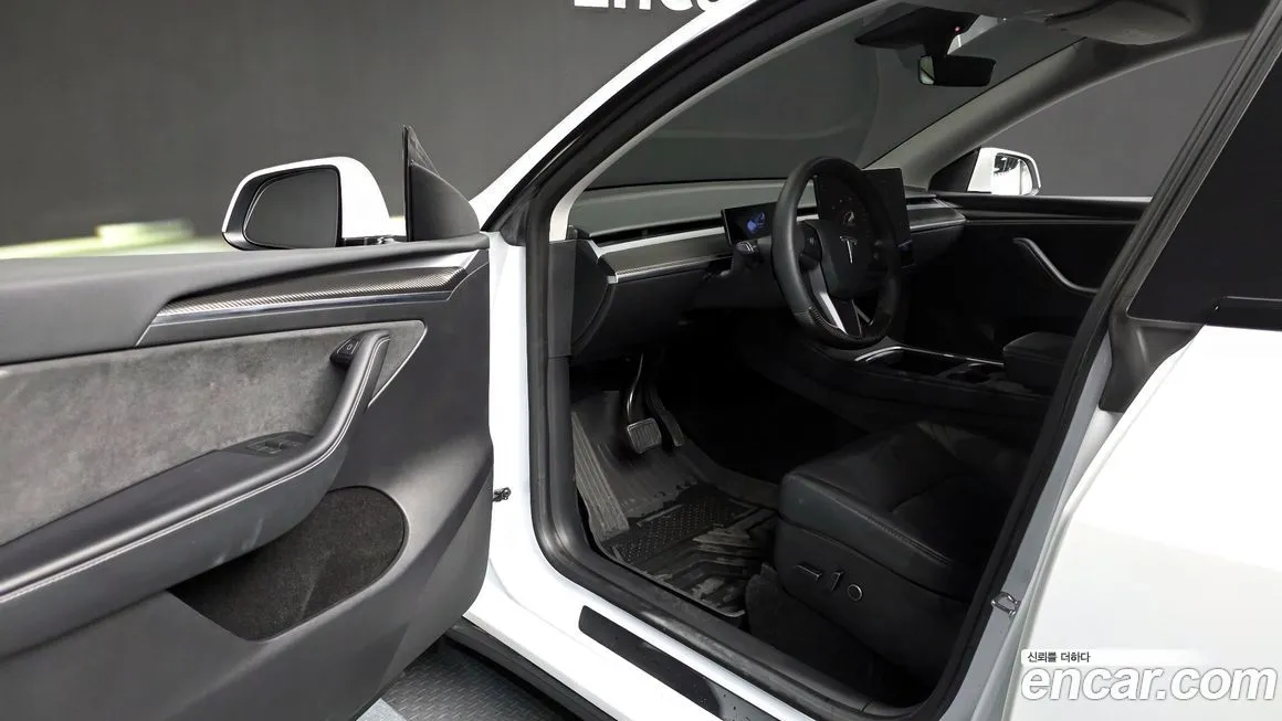Tesla Model Y 2023 из KR, фото 10