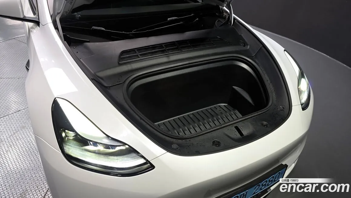 Tesla Model Y 2023 из KR, фото 6