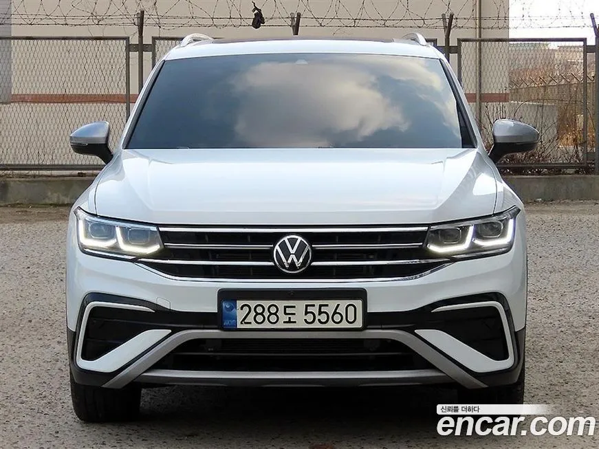 Volkswagen Tiguan — фото 1