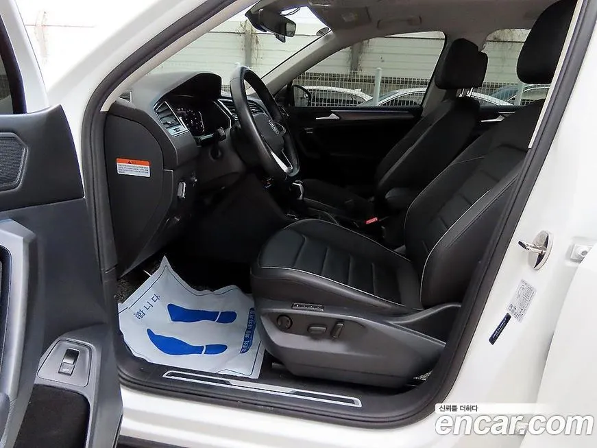 Volkswagen Tiguan — фото 5