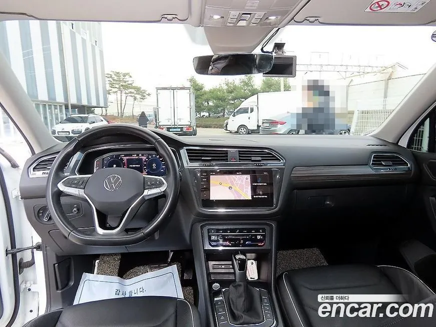Volkswagen Tiguan — фото 7