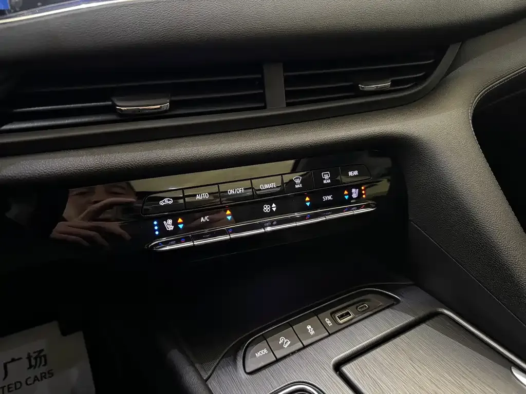 Buick Enclave 2021 из CN, фото 9