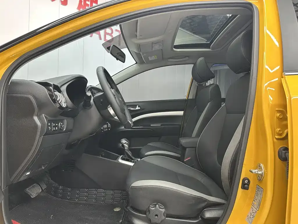 Kia KX1 2022 из CN, фото 4
