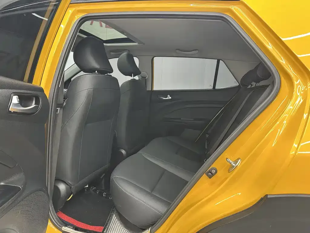 Kia KX1 2022 из CN, фото 5