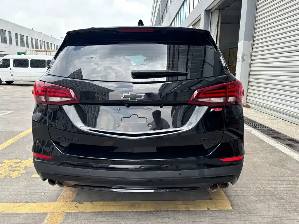 Chevrolet Equinox 2022 из CN, фото 3