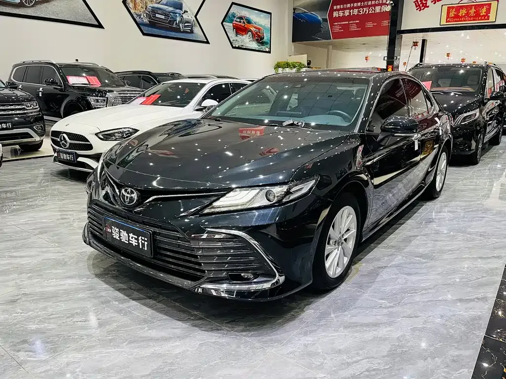 Toyota Camry 2023 из CN, фото 1