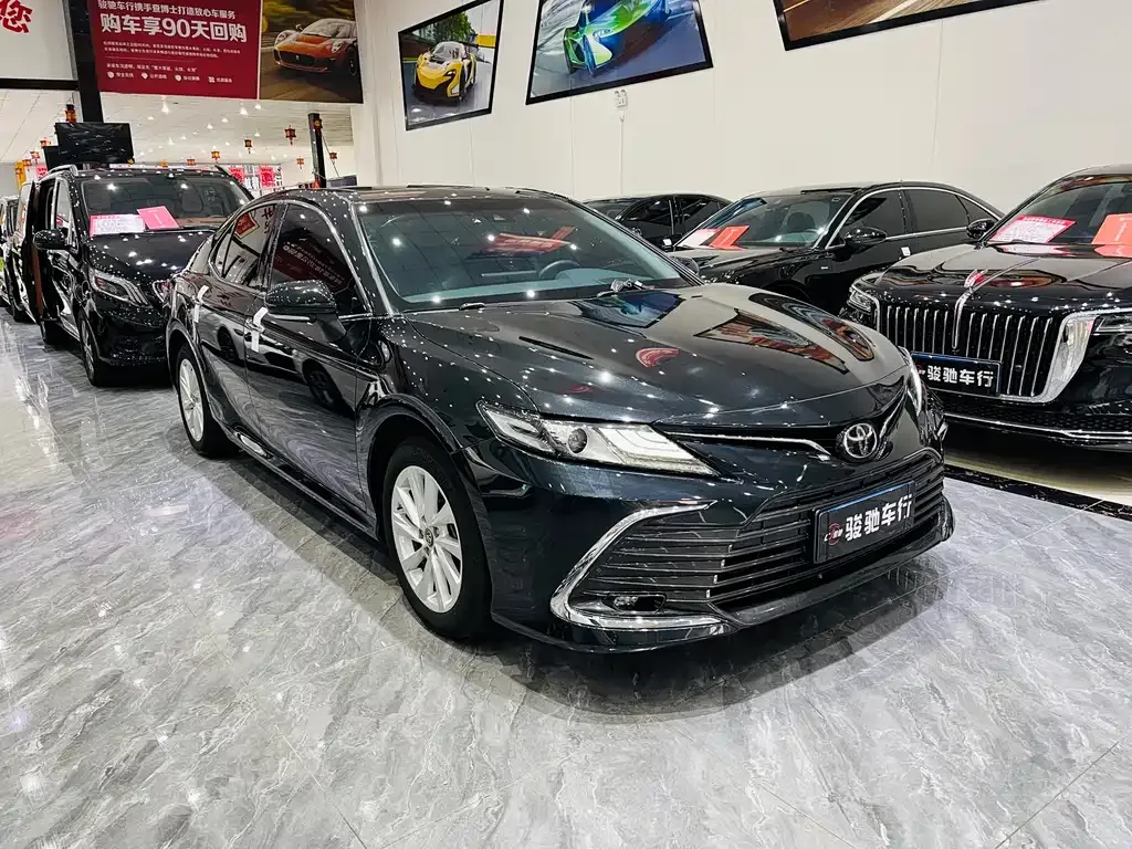 Toyota Camry 2023 из CN, фото 3