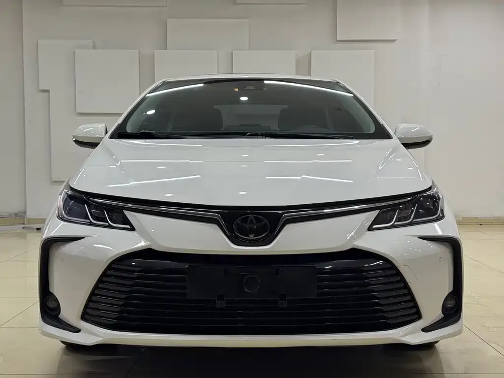 Toyota Corolla 2021 из CN, фото 2