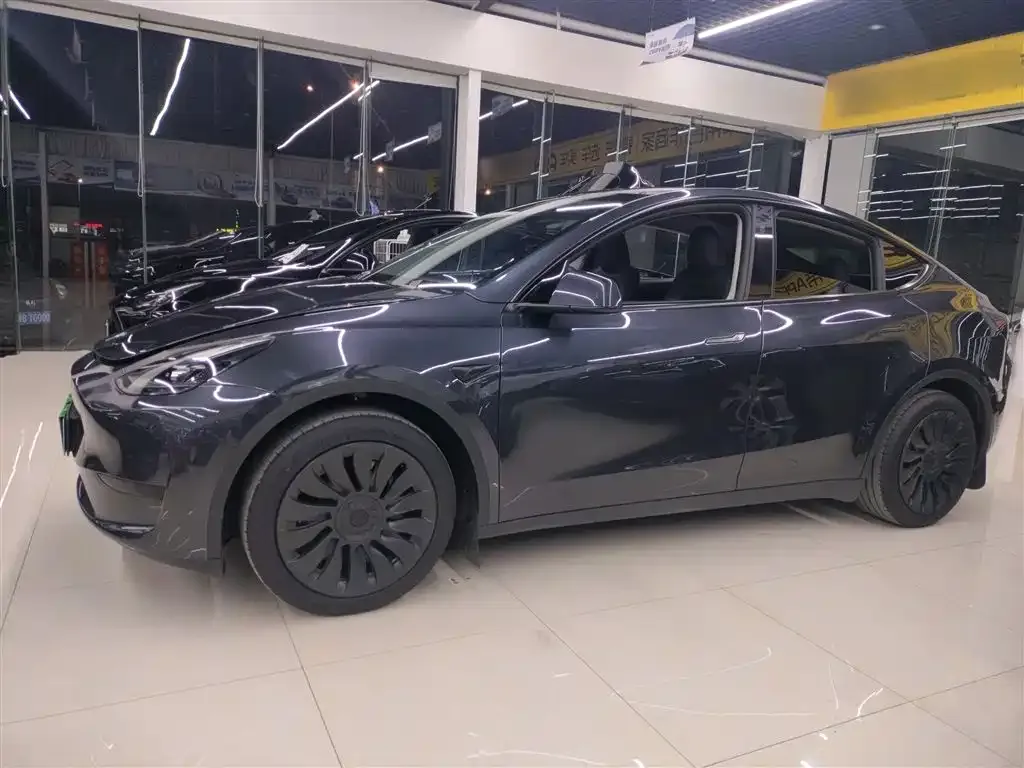 Tesla Model Y 2024 из CN, фото 5