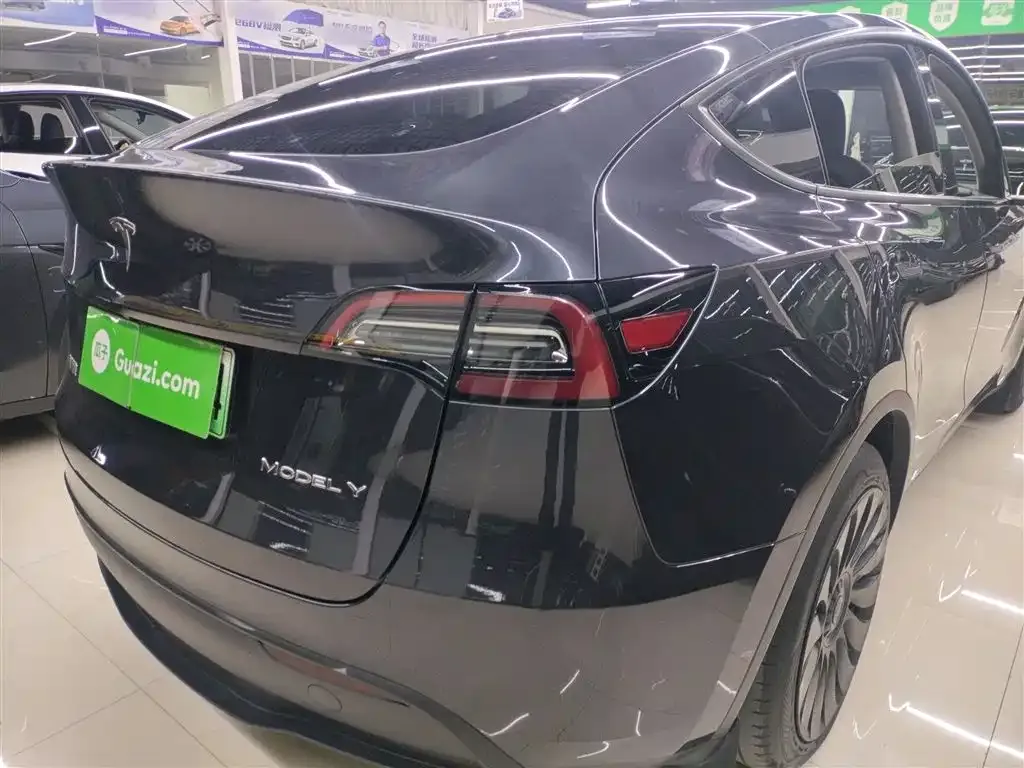 Tesla Model Y 2024 из CN, фото 8