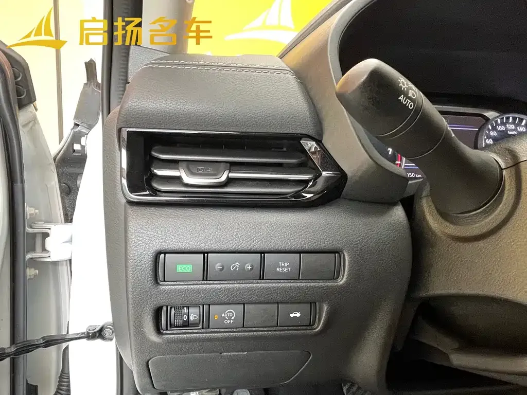Nissan Sylphy 2024 из CN, фото 8
