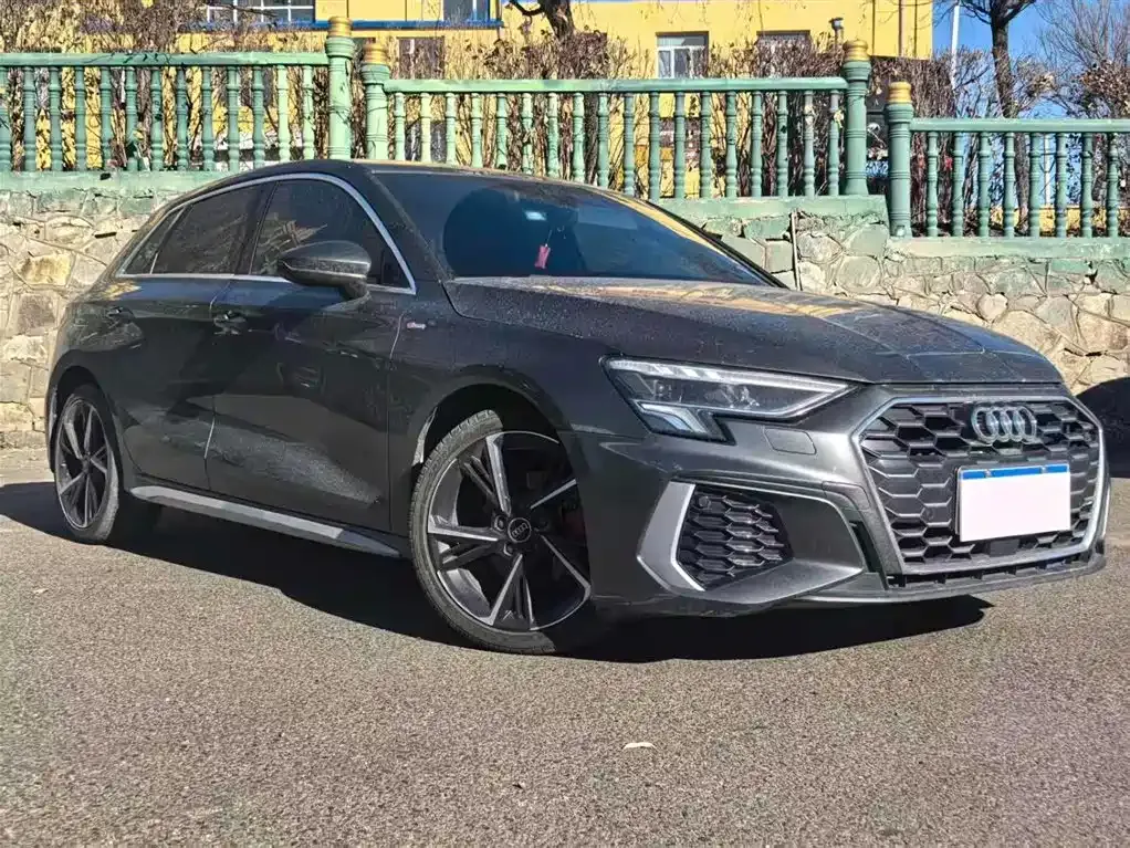 Audi A3 2023 из CN, фото 3