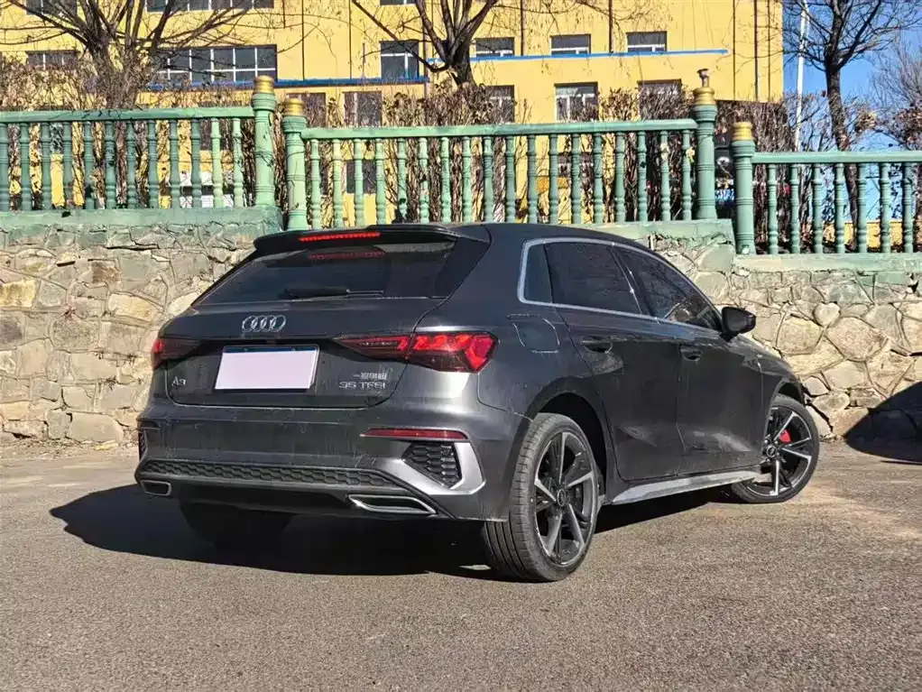 Audi A3 2023 из CN, фото 4
