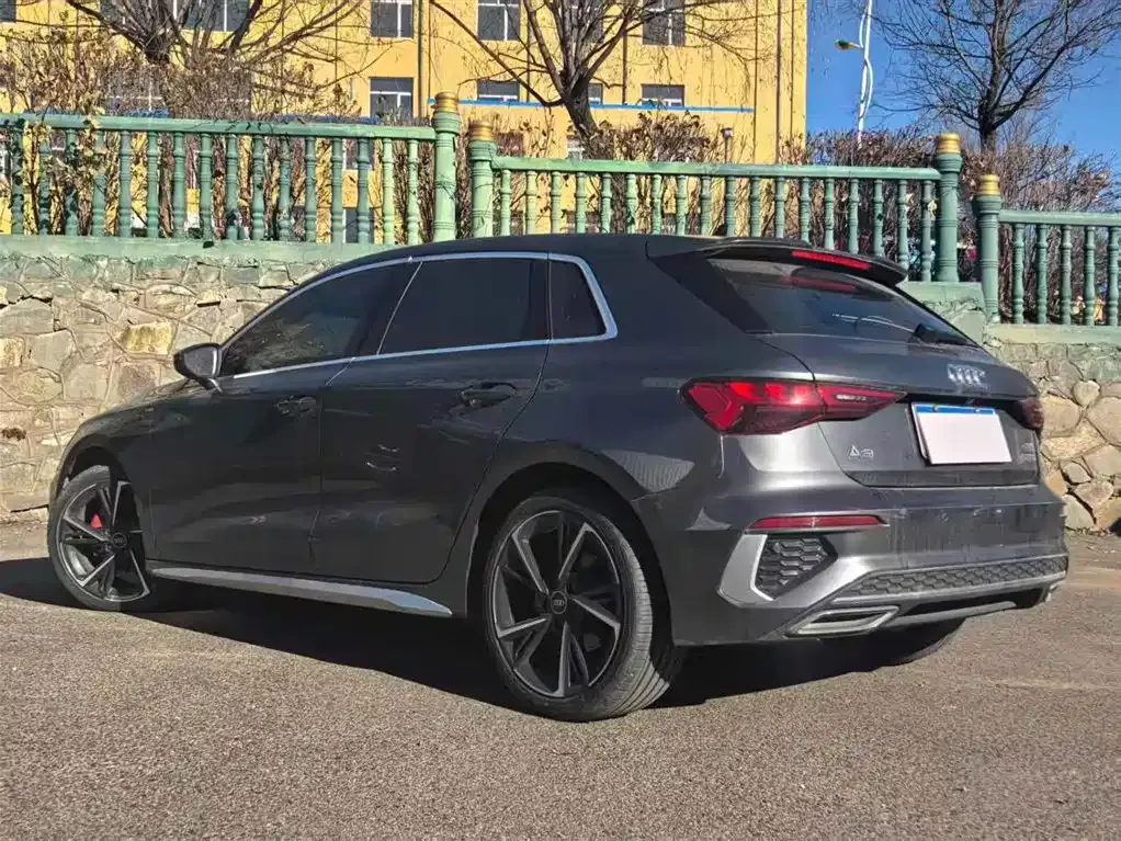Audi A3 2023 из CN, фото 6