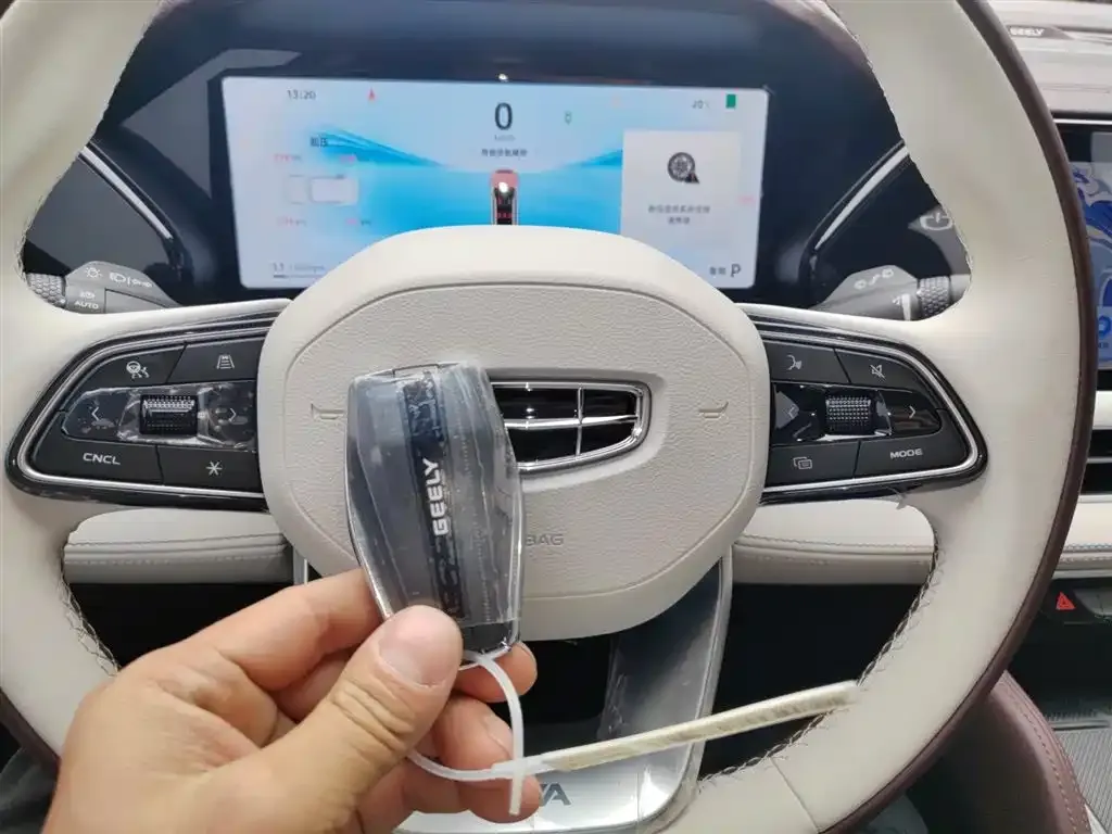 Geely Xingyue L 2024 из CN, фото 9