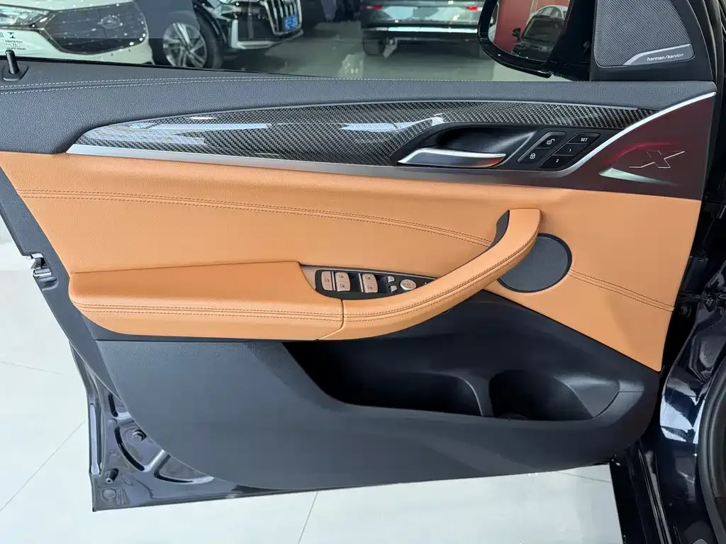 BMW X3 M40i 2023 из CN, фото 10