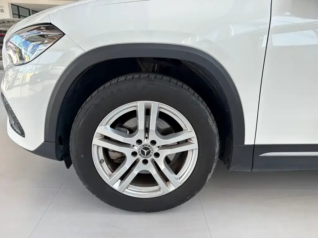 Mercedes-Benz GLA 2023 из CN, фото 4