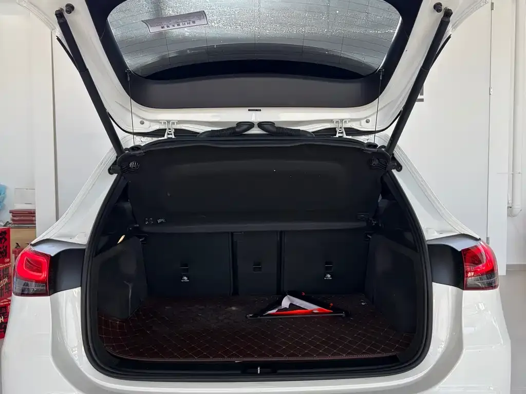 Mercedes-Benz GLA 2023 из CN, фото 8