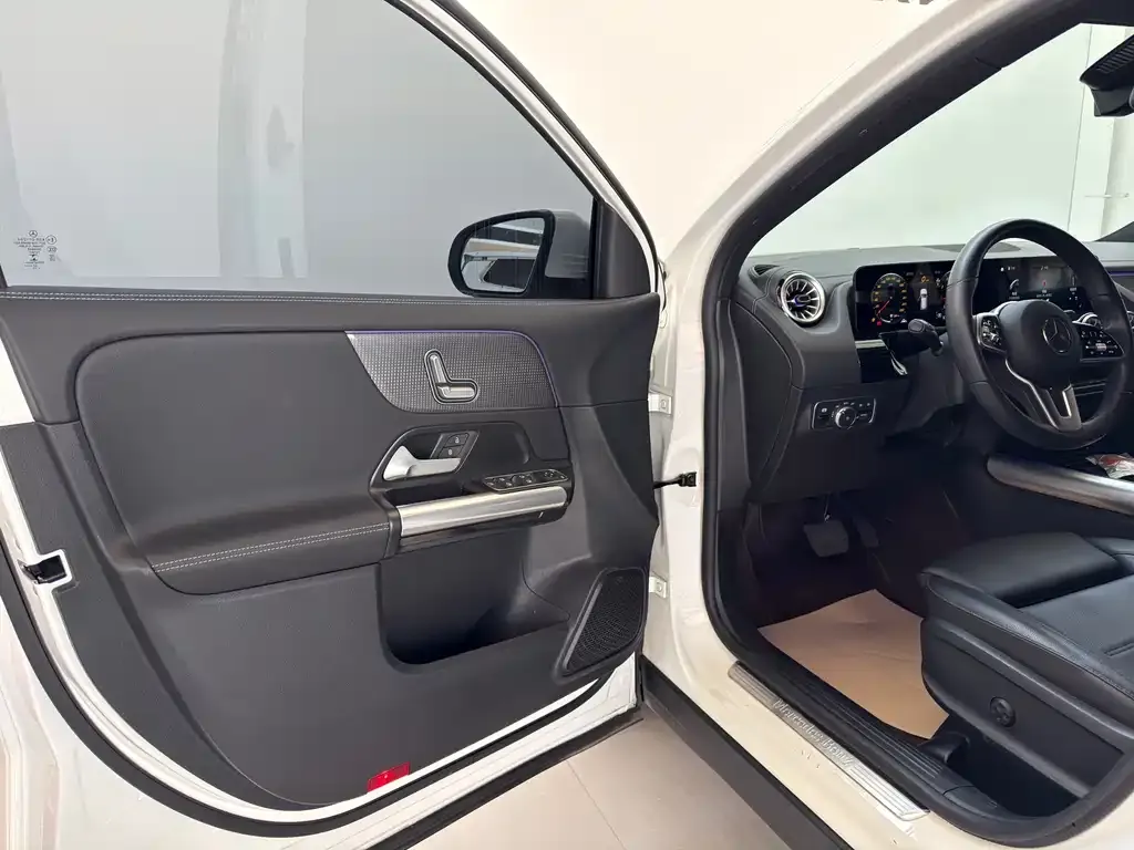Mercedes-Benz GLA 2023 из CN, фото 9