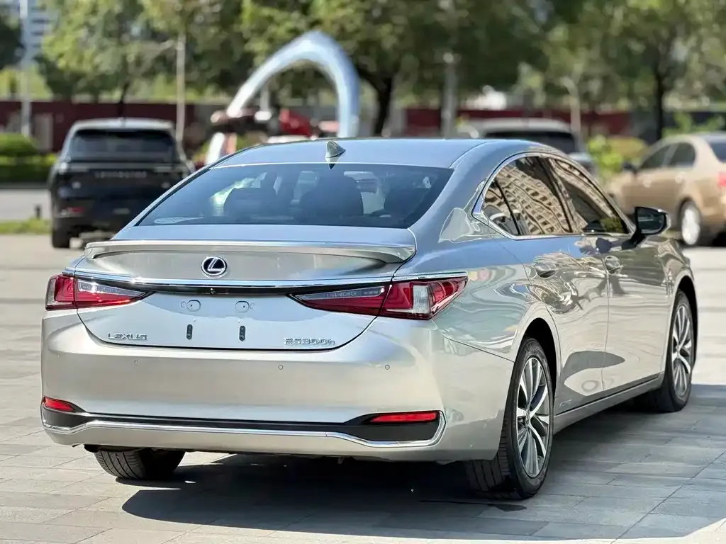 Lexus ES 2021 из CN, фото 3