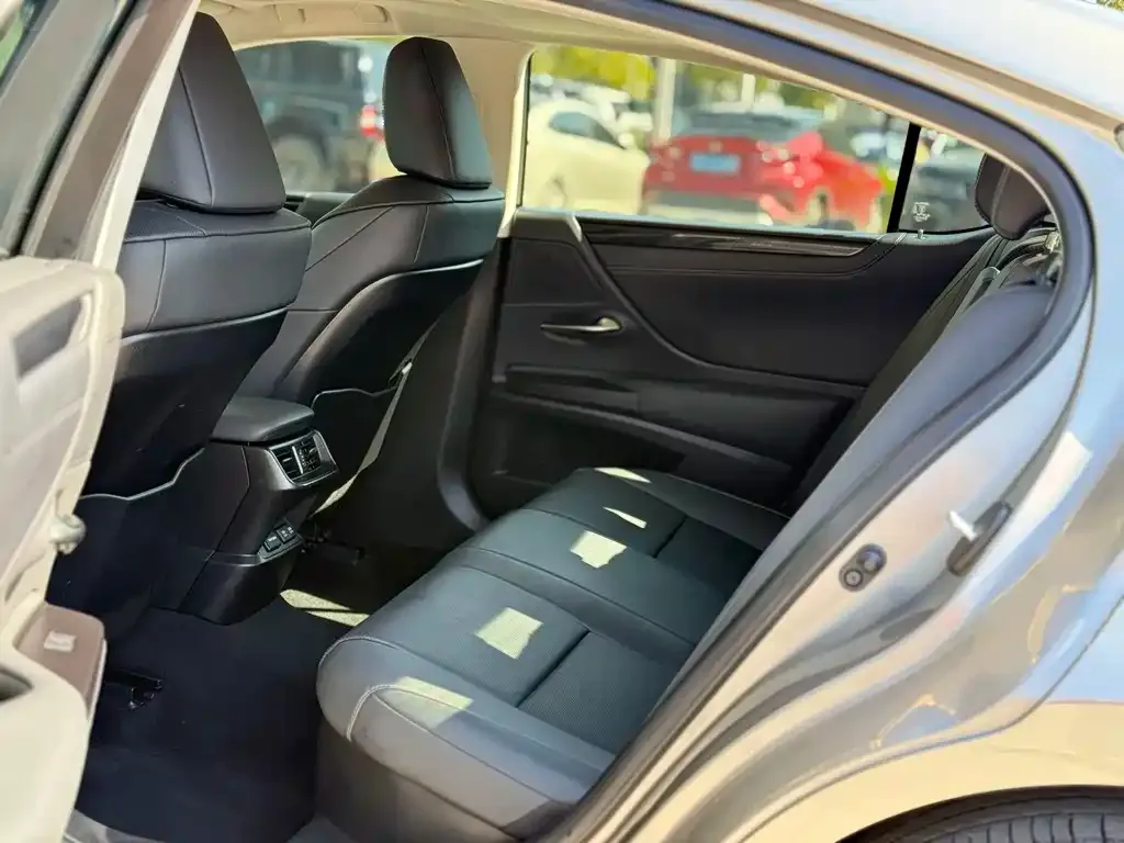 Lexus ES 2021 из CN, фото 6