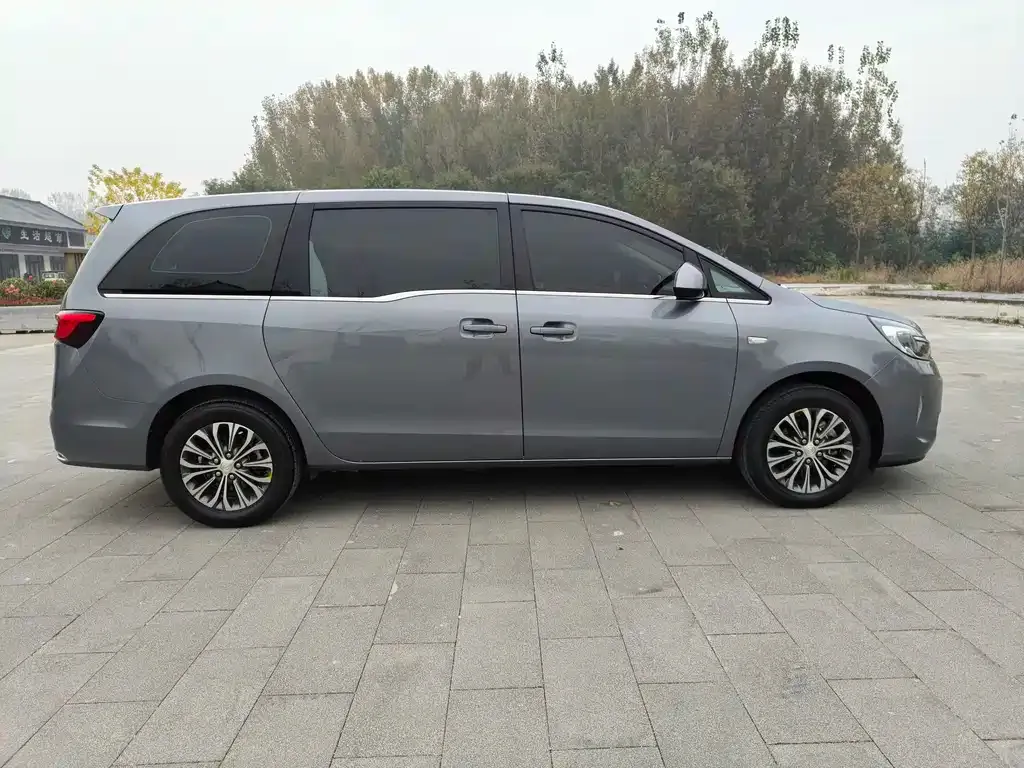 Buick GL8 2022 из CN, фото 4