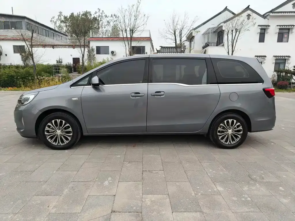 Buick GL8 2022 из CN, фото 8