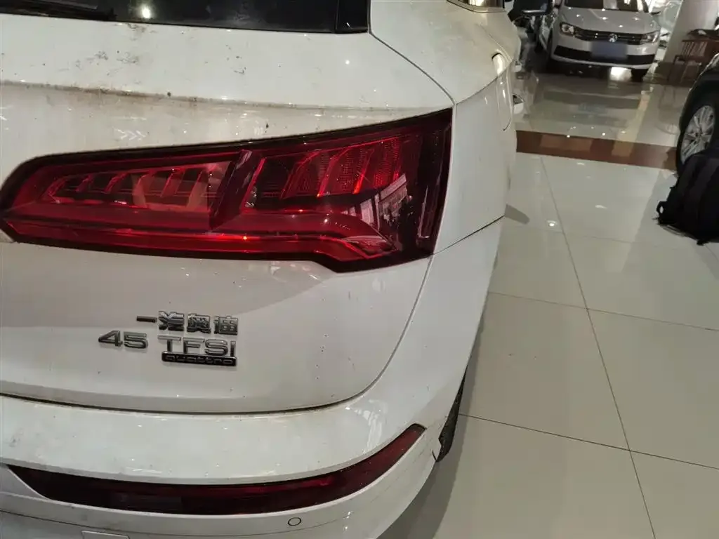 Audi Q5L 2021 из CN, фото 8
