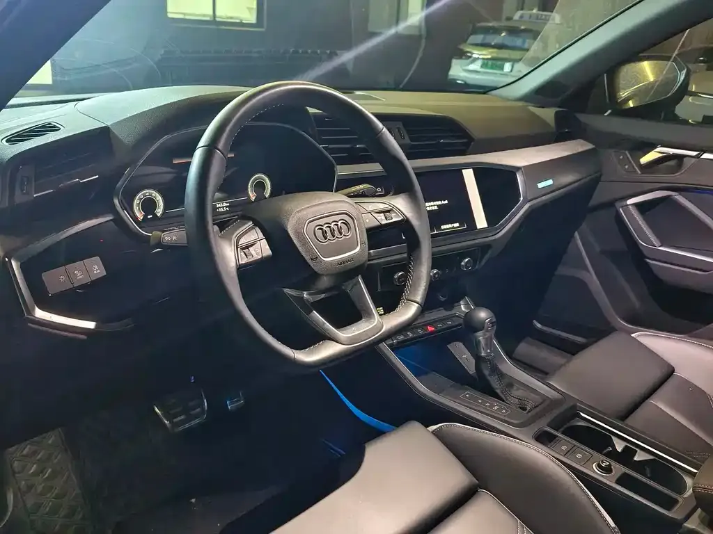 Audi Q3 2024 из CN, фото 4