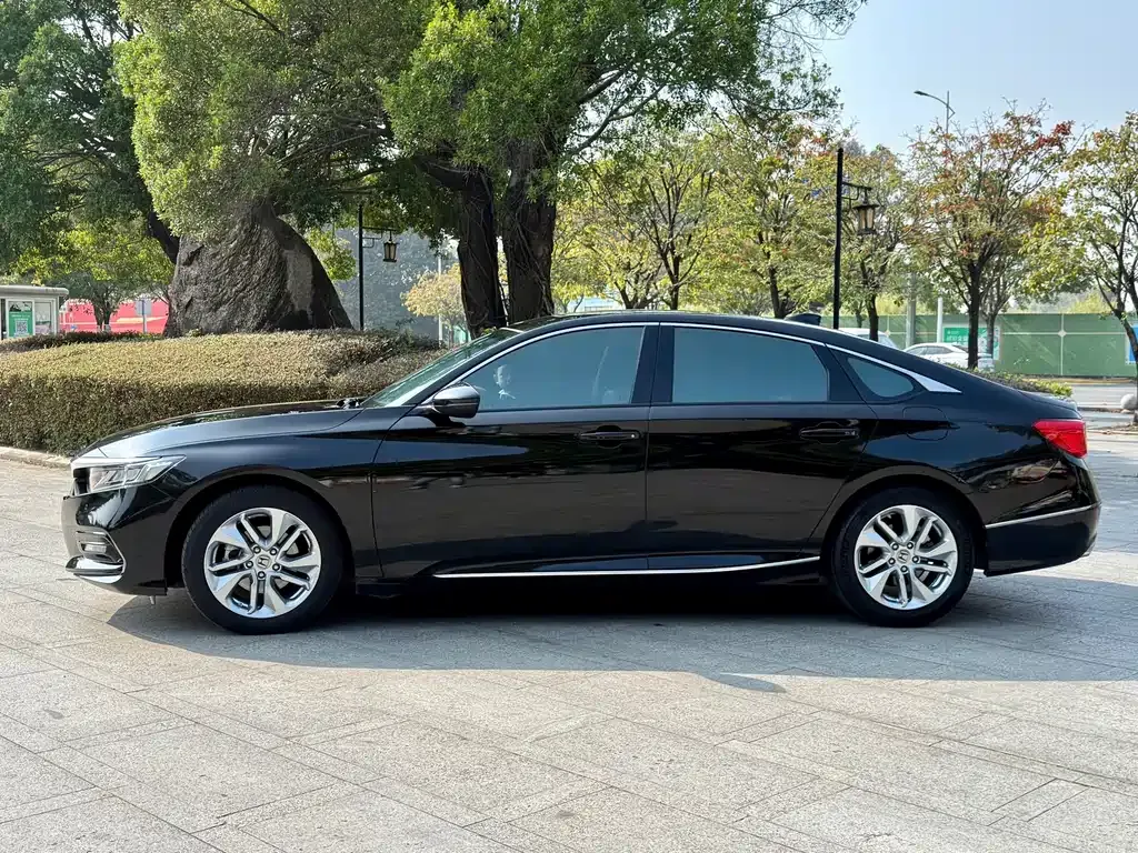 Honda Accord 2021 из CN, фото 4