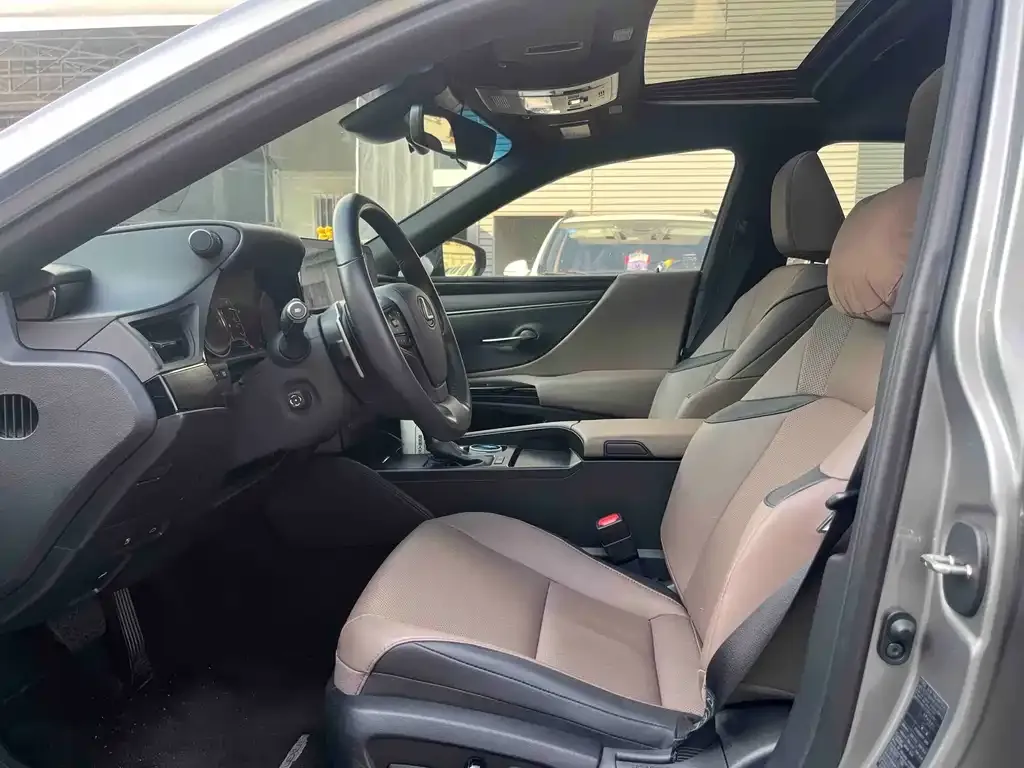 Lexus ES 2024 из CN, фото 9