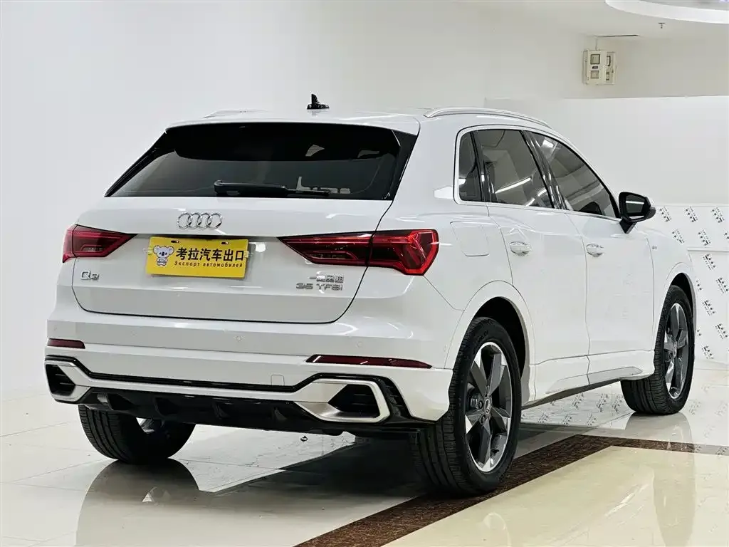 Audi Q3 2023 из CN, фото 3