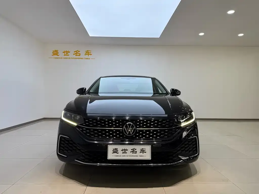 Volkswagen Passat 2023 из CN, фото 2