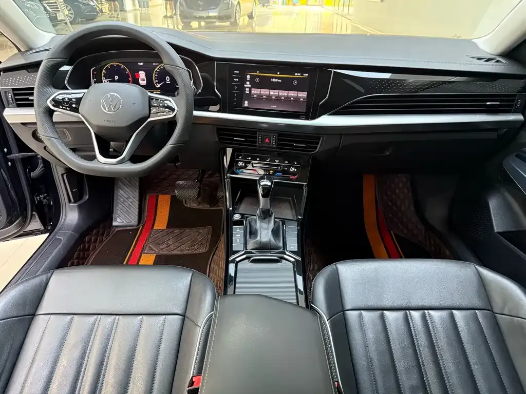 Volkswagen Passat 2023 из CN, фото 6
