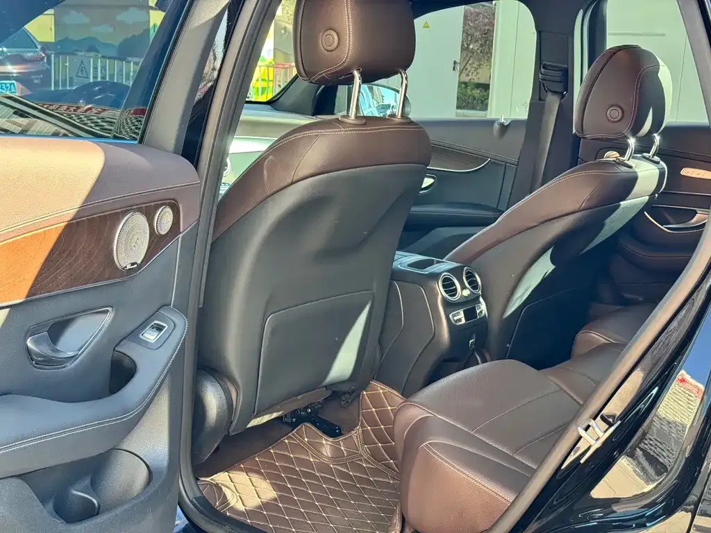 Mercedes-Benz GLC 2021 из CN, фото 8