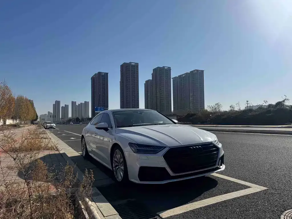 Audi A7 2021 из CN, фото 2