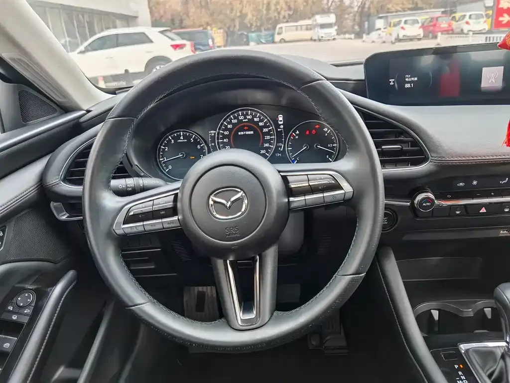 Mazda 3 Axela 2021 из CN, фото 7
