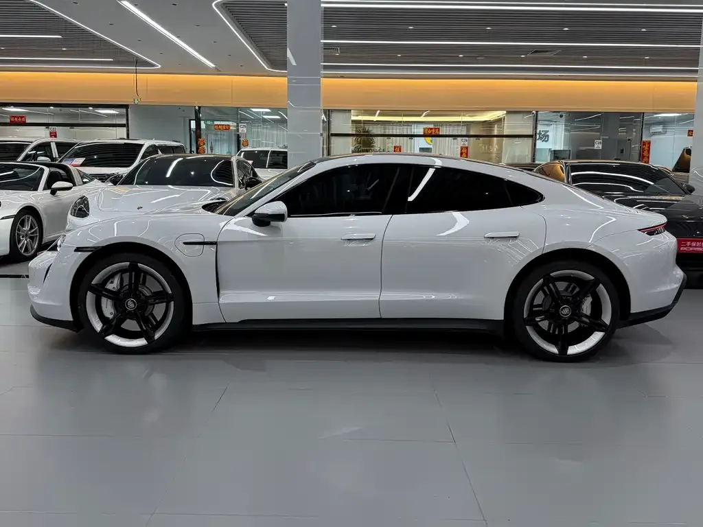 Porsche Taycan 2023 из CN, фото 7