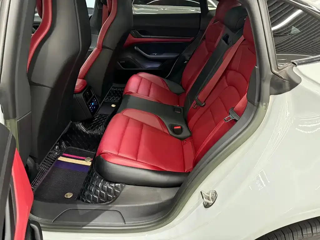 Porsche Taycan 2023 из CN, фото 9