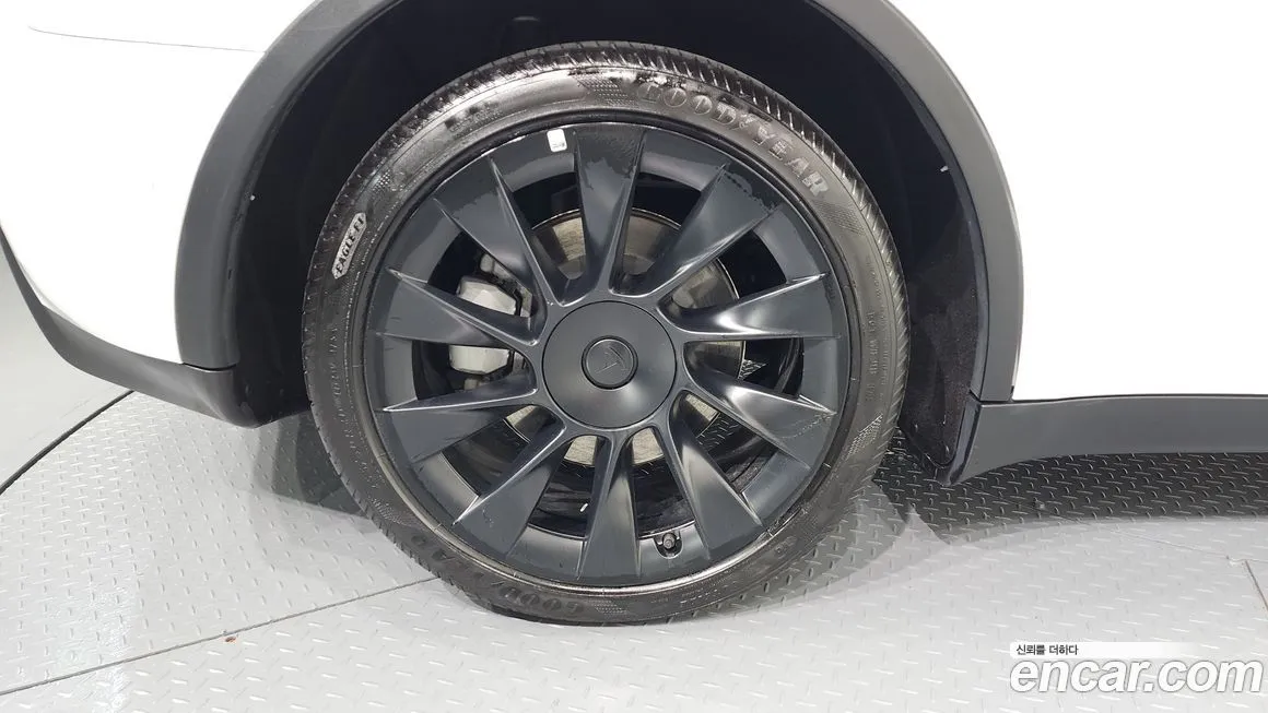 Tesla Model Y 2022 из KR, фото 5