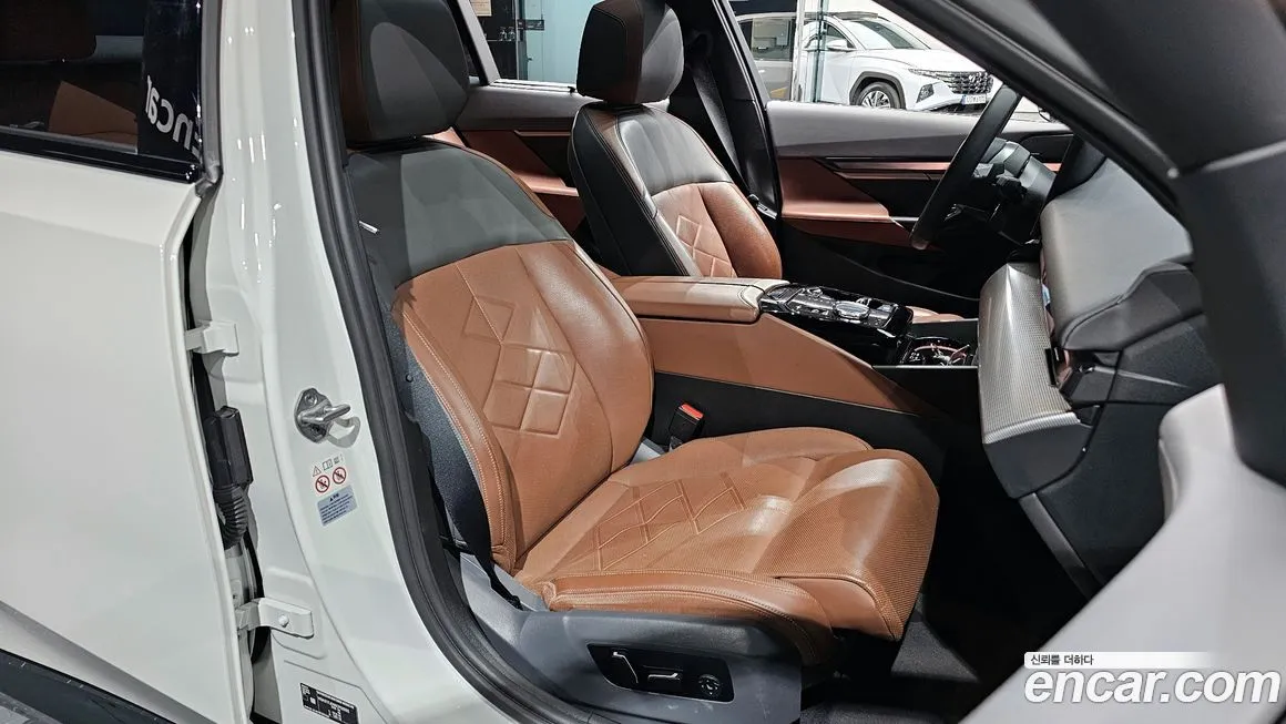 BMW 5-Series 2024 из KR, фото 10