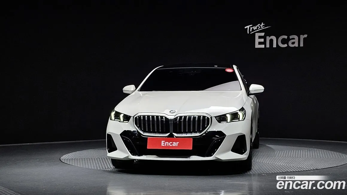 BMW 5-Series 2024 из KR, фото 3