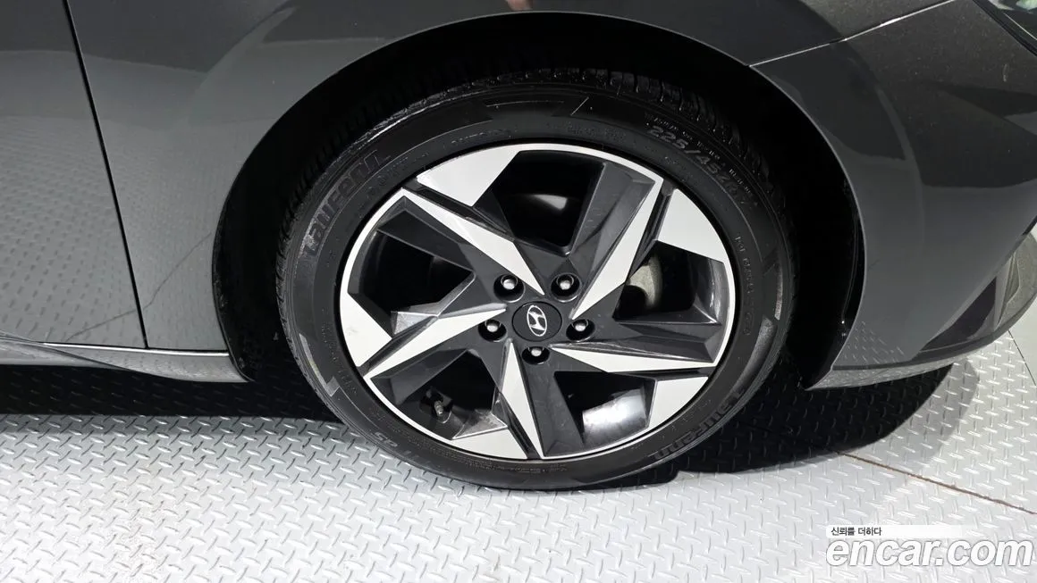 Hyundai AVANTE — фото 5