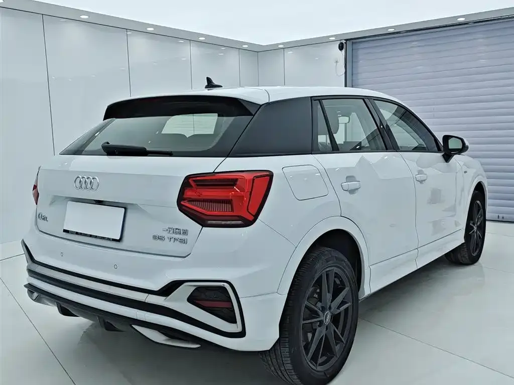 Audi Q2L 2021 из CN, фото 4