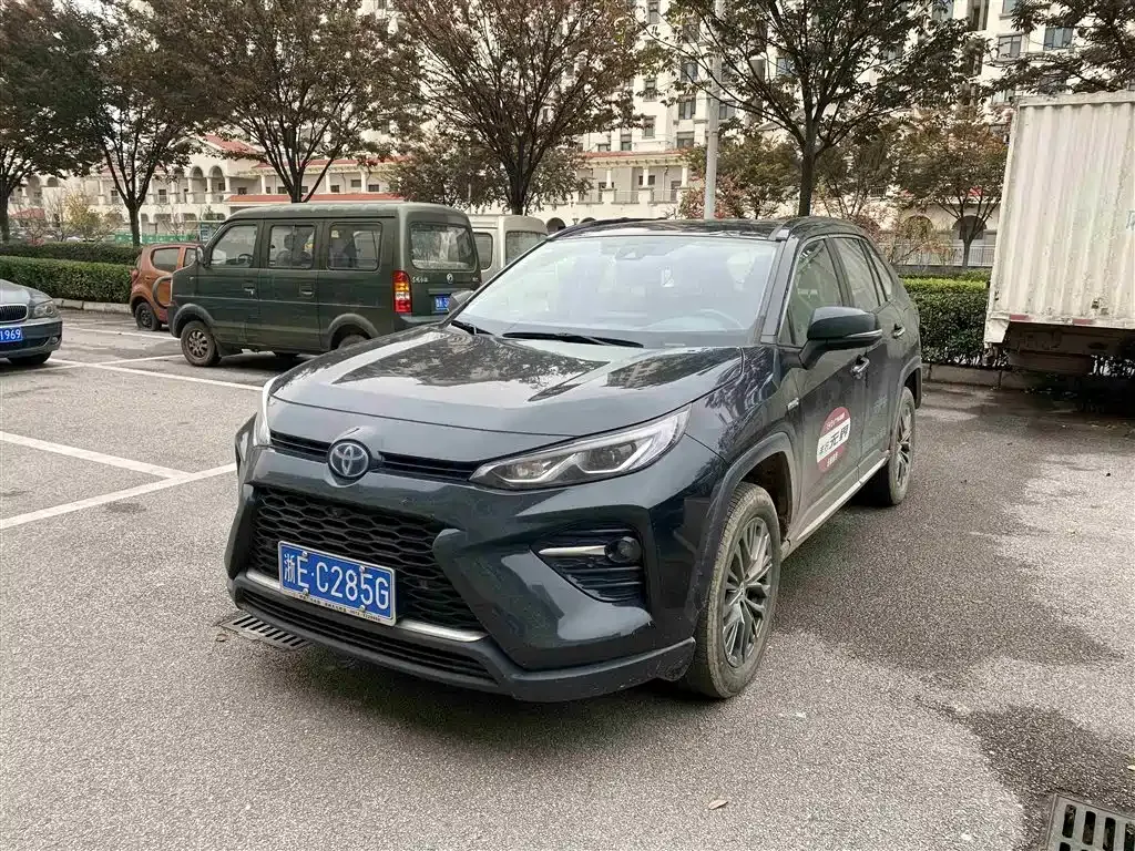 Toyota Wildlander 2023 из CN, фото 1