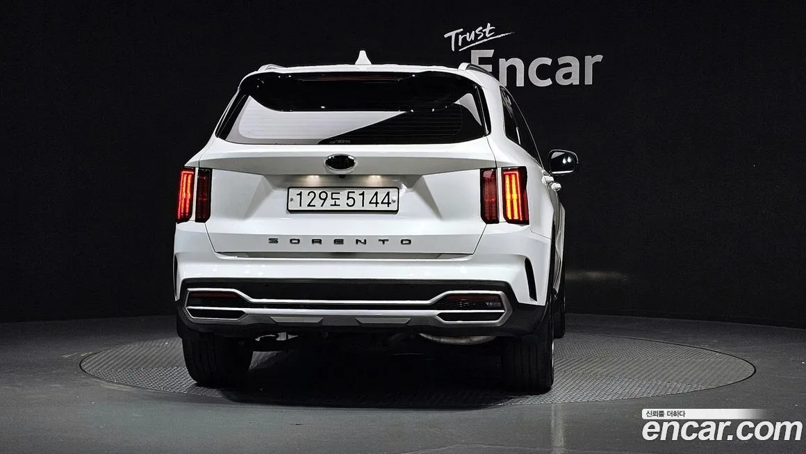 Kia Sorento — фото 4